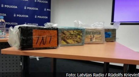 Latvian Radion kuva takavarikoiduista kokaiinimerkeistä.jpg