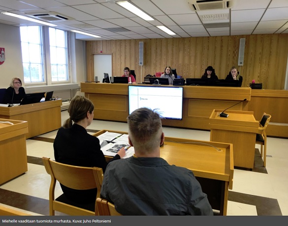 Miehelle vaaditaan tuomiota murhasta. Kuva: Juho Peltoniemi