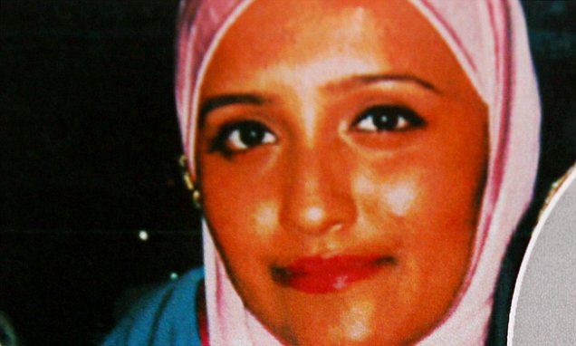 Brittipassinsa menettänyt Aqsa Mahmood.jpg
