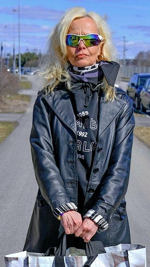 Iinan on koko tämänhetkinen omaisuus on kuvassa näkyvässä kestokassissa.