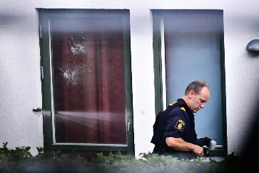 Tämän läpi nuori nainen ammuttiin.jpeg