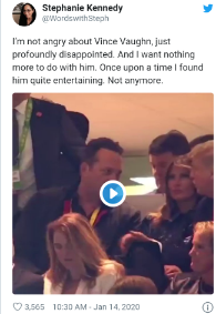 Näyttelijä Vince Vaughn jutteli eilen Trumpien kanssa pelissä.png